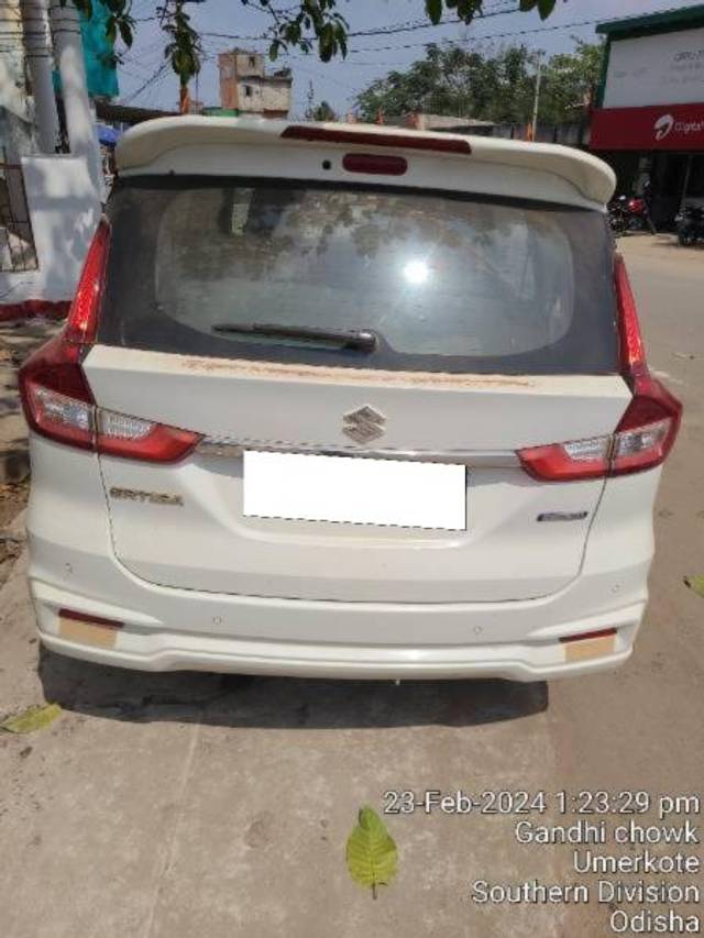 https://images10.gaadi.com/usedcar_image/4190016/original/processed_e99ef6a8-9d68-4f2e-9a9a-2e8f62acc7b6.jpg?imwidth=6400