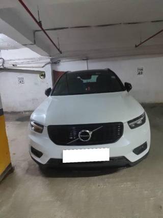 Volvo XC40 2018-2022 Volvo XC40 T4 R-Design BSIV