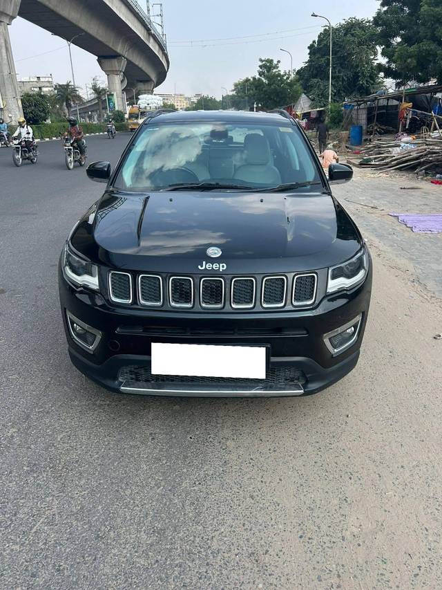 https://images10.gaadi.com/usedcar_image/4190127/original/processed_ac903d96a2d9655a193ec19f96954e03.jpg?imwidth=6401