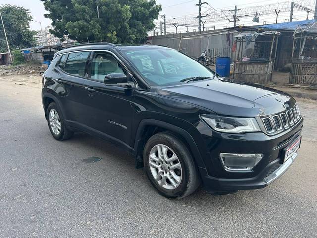 https://images10.gaadi.com/usedcar_image/4190127/original/processed_d8a63ddeecd3058a00d7aa84698b8502.jpg?imwidth=6402