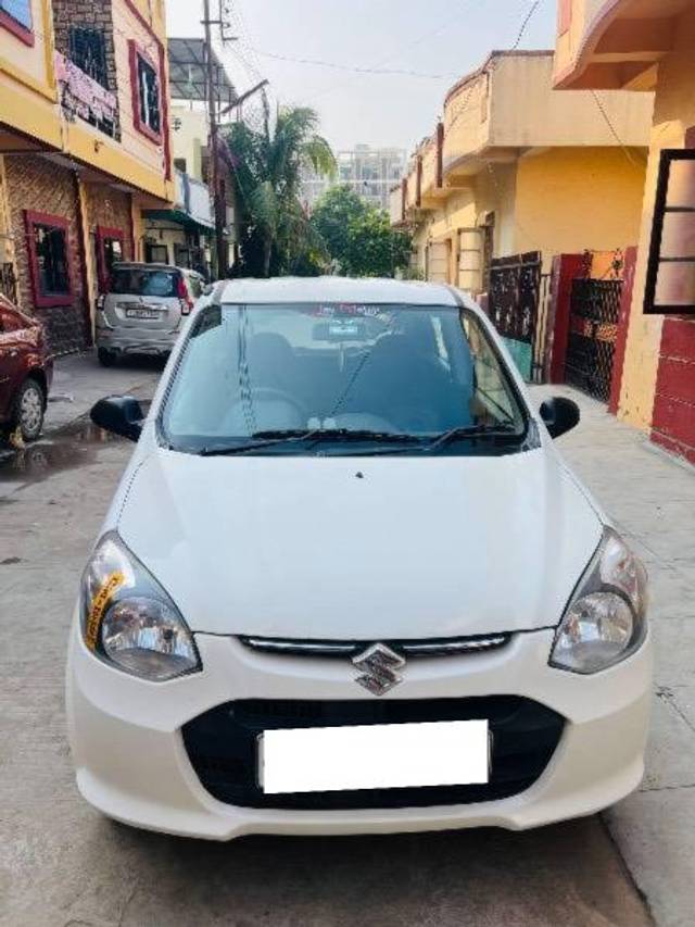 https://images10.gaadi.com/usedcar_image/4190130/original/processed_59aece6f-84ac-4a8d-a2f2-85a4df261a17.jpg?imwidth=6400