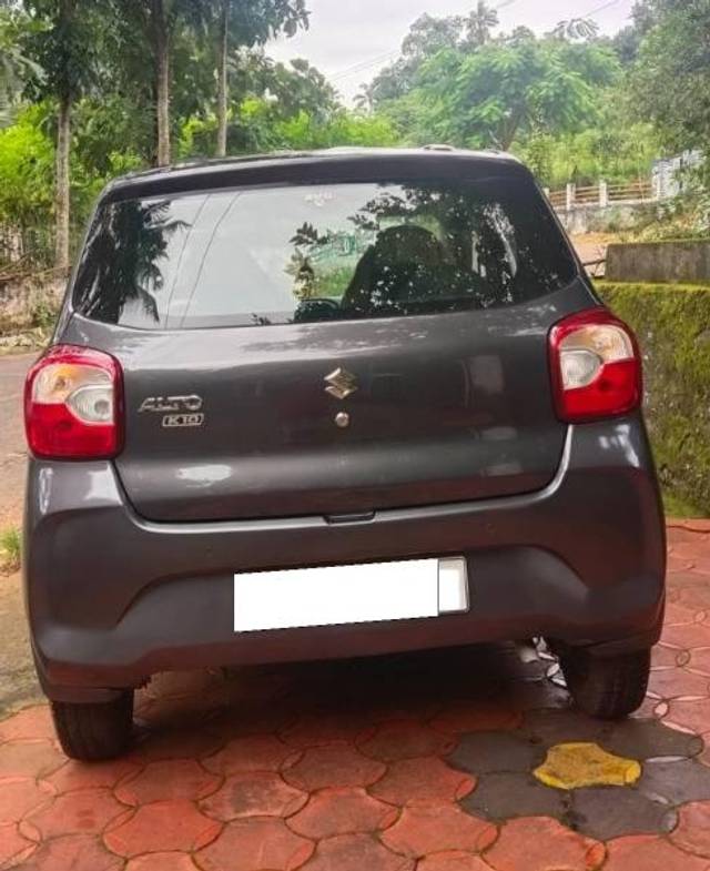 https://images10.gaadi.com/usedcar_image/4190197/original/processed_138054f6-61c7-43dd-9899-8ee57d06a501.jpeg?imwidth=6402