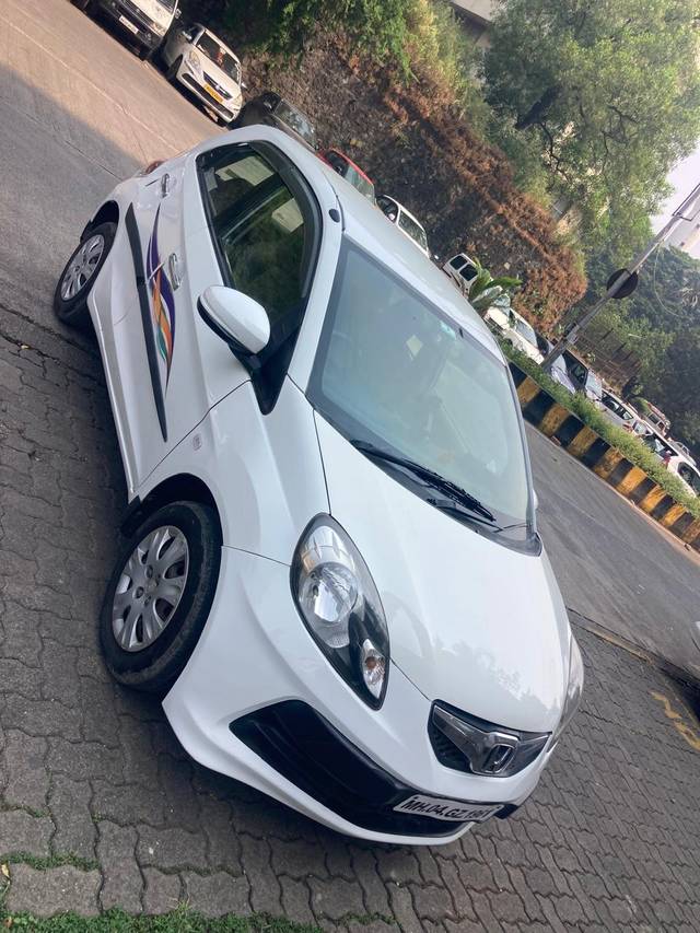 https://images10.gaadi.com/usedcar_image/4190220/original/processed_c9ece93508bcd039dd9e621d322ccca2.jpg?imwidth=6400