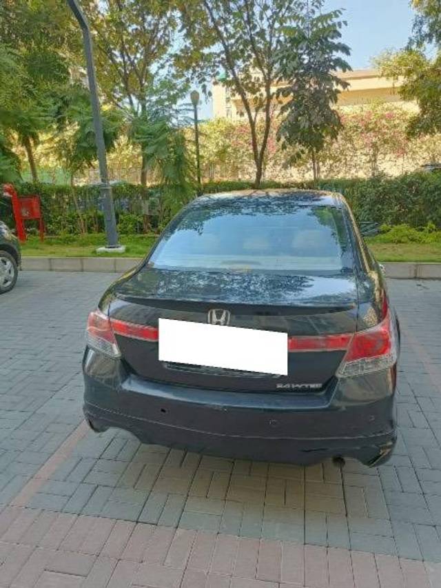 https://images10.gaadi.com/usedcar_image/4190243/original/processed_f8b29050-d672-4fd8-8f2b-54ea12ef5bb5.jpeg?imwidth=6401