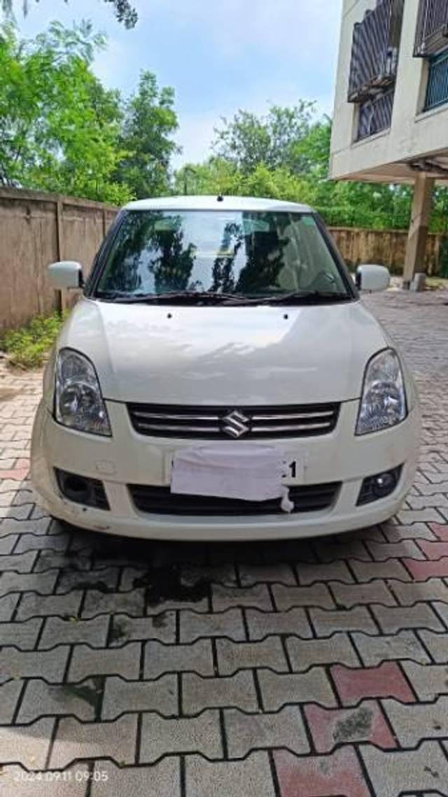 https://images10.gaadi.com/usedcar_image/4190288/original/processed_01b8805c-9243-47d4-b2ac-378f416c8df8.jpeg?imwidth=6401