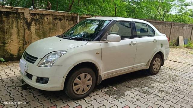 https://images10.gaadi.com/usedcar_image/4190288/original/processed_d8265295-3bf6-4df6-9620-e9c70dcc40b7.jpeg?imwidth=6402