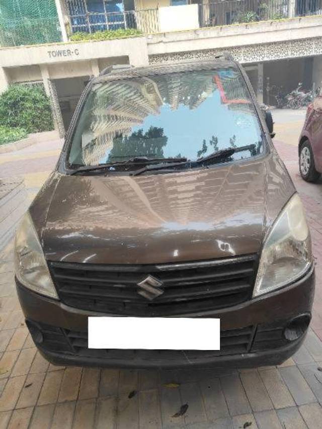 https://images10.gaadi.com/usedcar_image/4190297/original/186d970983fc0182e4058c280bb94d56.jpg?imwidth=6401