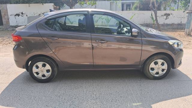 https://images10.gaadi.com/usedcar_image/4190306/original/68aafd1b9082b45f86ea619011acae80.jpg?imwidth=6401