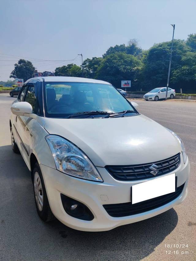 https://images10.gaadi.com/usedcar_image/4190365/original/processed_ab41fa9799e3e3f74ad873b1c8ed812d.jpg?imwidth=6400