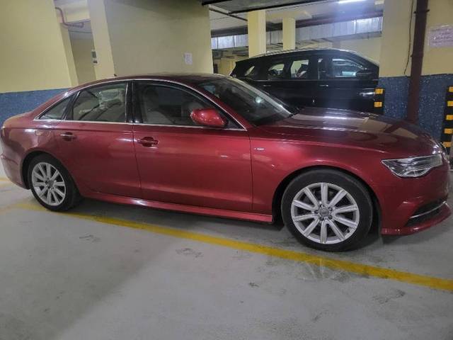 https://images10.gaadi.com/usedcar_image/4190500/original/d0817dd845edeb010c5ae9d096fac70d.jpg?imwidth=6402