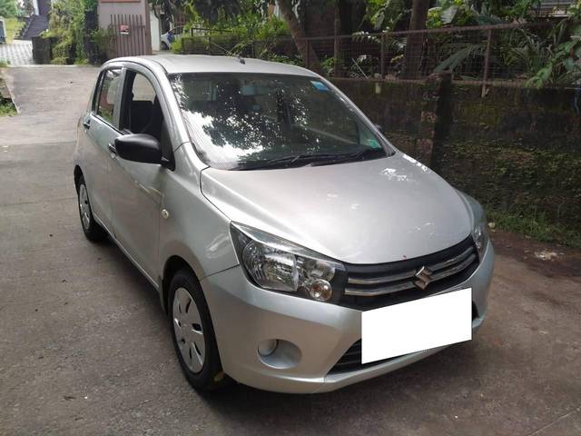 https://images10.gaadi.com/usedcar_image/4190506/original/processed_c786bb9fb4bd5aac3dfee54c73079f26.jpg?imwidth=6400