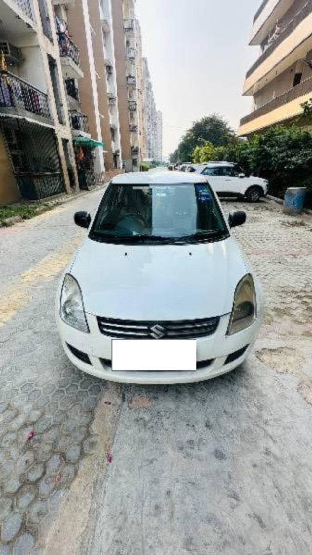 https://images10.gaadi.com/usedcar_image/4190555/original/processed_ade3cc59-27f6-4345-a30e-610edb37dbed.jpeg?imwidth=6400