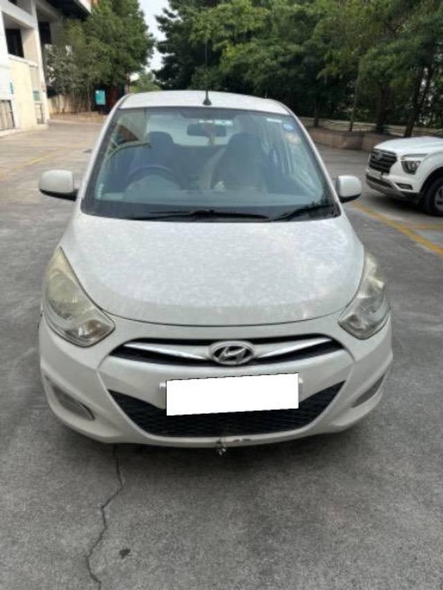 https://images10.gaadi.com/usedcar_image/4190558/original/processed_4be92e67-d1fd-425b-8bba-e965ca43a562.jpg?imwidth=6400