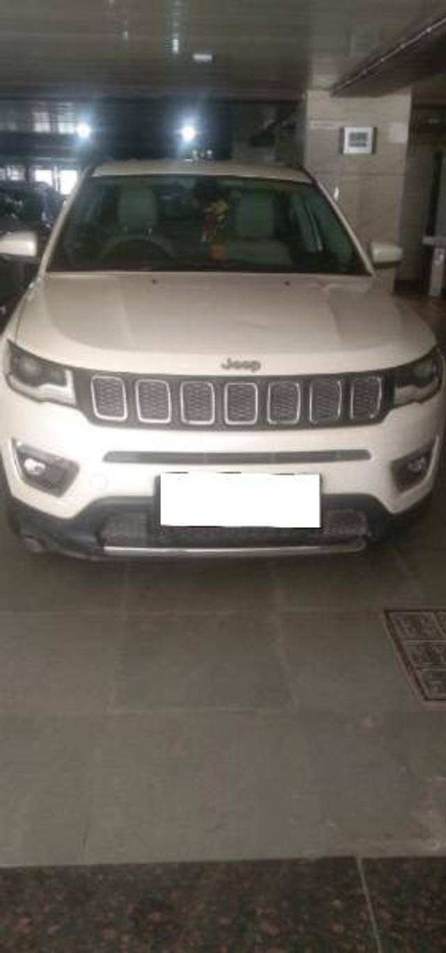 https://images10.gaadi.com/usedcar_image/4190569/original/ace909082a406f2a749de29205e8e4ab.jpeg?imwidth=6400