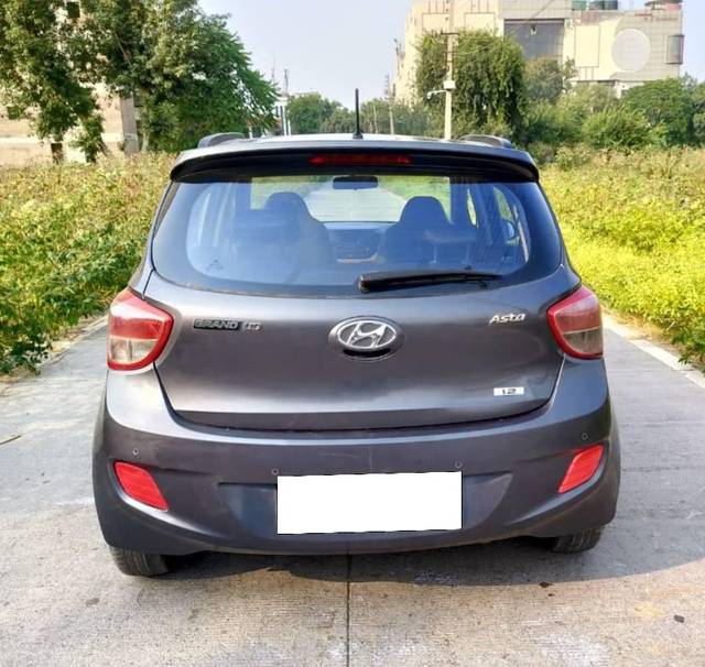 https://images10.gaadi.com/usedcar_image/4190596/original/processed_9f047f8b85720ef425f04600d50e127b.jpg?imwidth=6402