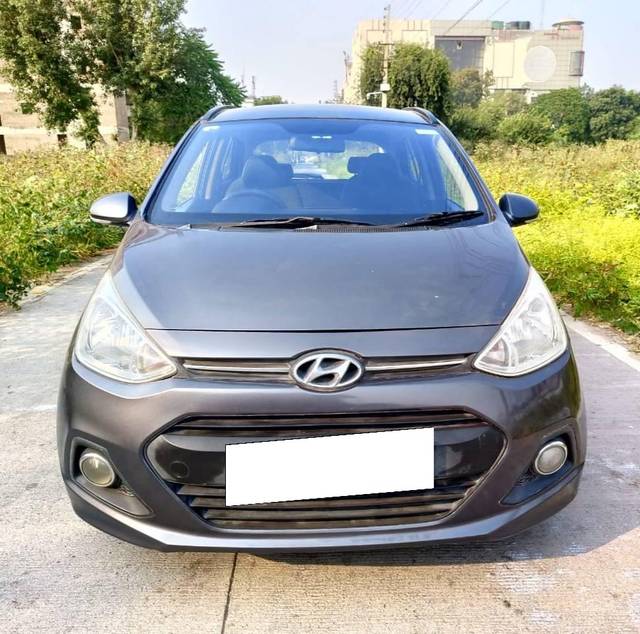 https://images10.gaadi.com/usedcar_image/4190596/original/processed_ca757ee1b511bf1ed03a165d10ed4baa.jpg?imwidth=6401