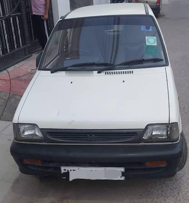 https://images10.gaadi.com/usedcar_image/4190683/original/processed_7e693099-8fe5-49c0-98d8-9bc6d5c54342.jpg?imwidth=6400