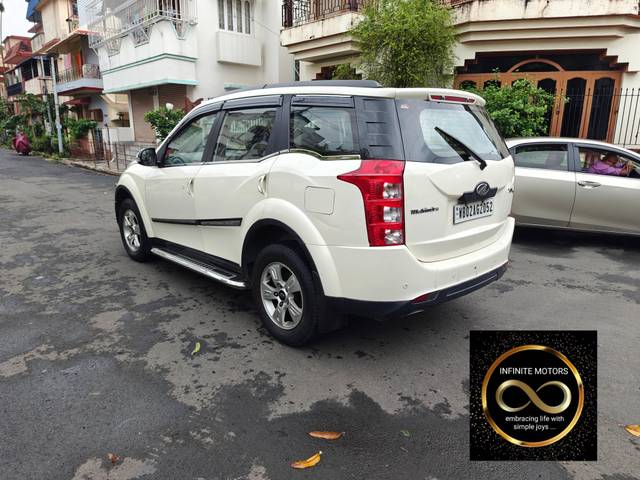 https://images10.gaadi.com/usedcar_image/4190711/original/processed_bb22e0d78fb515b93f283895e09137c9.jpg?imwidth=6402