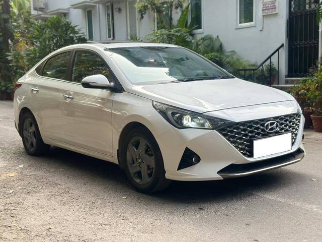 https://images10.gaadi.com/usedcar_image/4190738/original/processed_ddaa0dcaa6f906392f3fcb2f09cf13c4.jpg?imwidth=6400