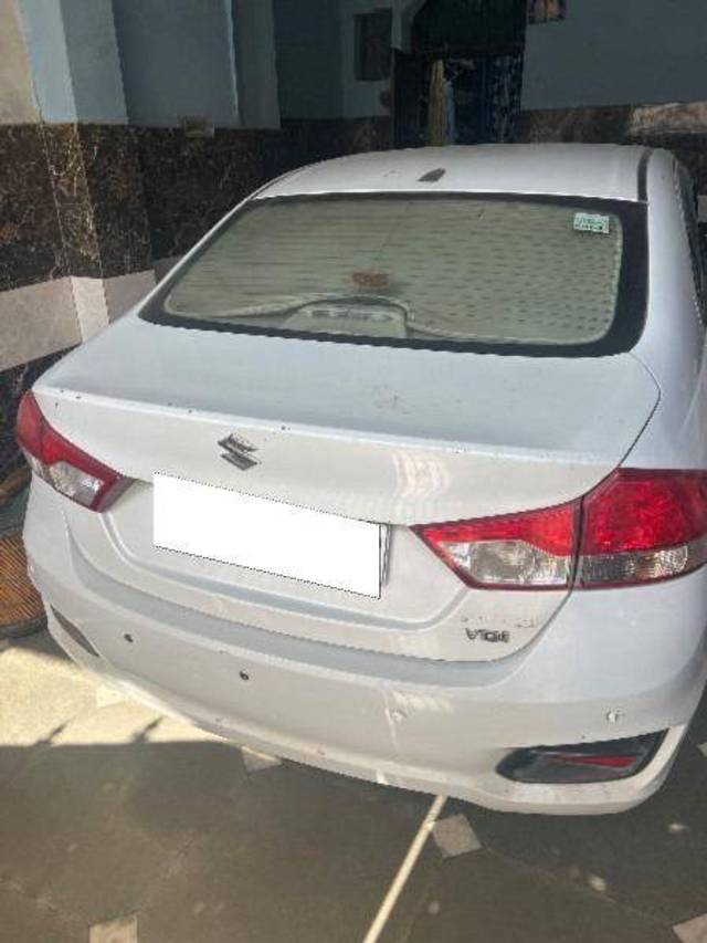 https://images10.gaadi.com/usedcar_image/4190825/original/287a3693129eb5d91ffb7dfd0630b131.jpg?imwidth=6401