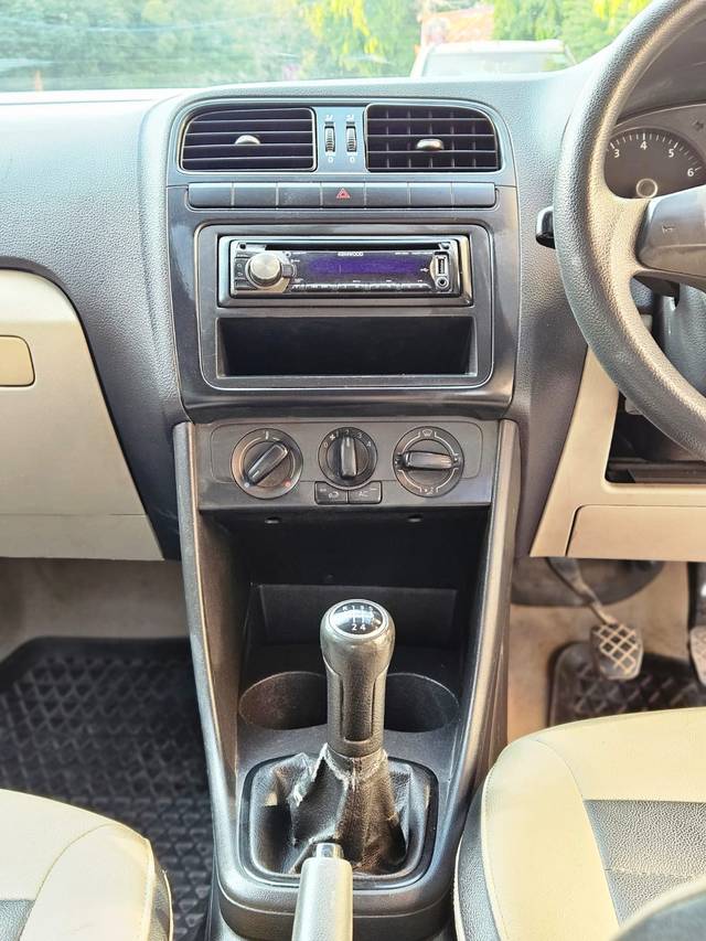 https://images10.gaadi.com/usedcar_image/4190883/original/7e1d3da21a30ae491d5de713695fe00e.jpg?imwidth=6402