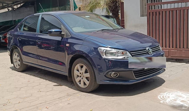 https://images10.gaadi.com/usedcar_image/4190988/original/7f8de6d23b63aac5302a3c9e90139e50.jpg?imwidth=6400