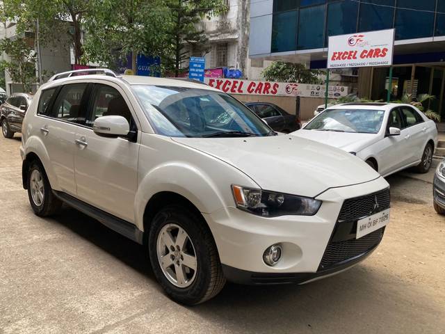 https://images10.gaadi.com/usedcar_image/4191015/original/cb37246a1c00fd3f229e4f4deaf03305.jpg?imwidth=6400