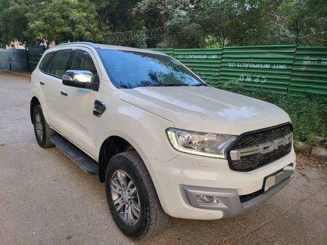 https://images10.gaadi.com/usedcar_image/4191229/original/e4ca1e7dedfad0469f096fc9fa06aa06.jpg?imwidth=6400