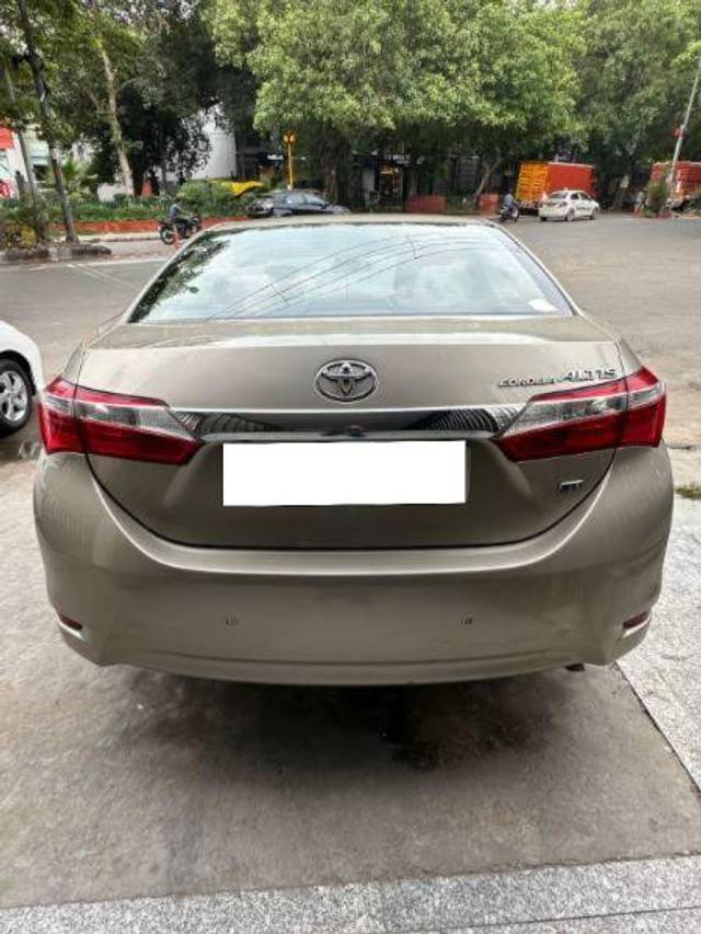 https://images10.gaadi.com/usedcar_image/4191600/original/27edd3a549059382ba6ec63650f53682.jpg?imwidth=6401