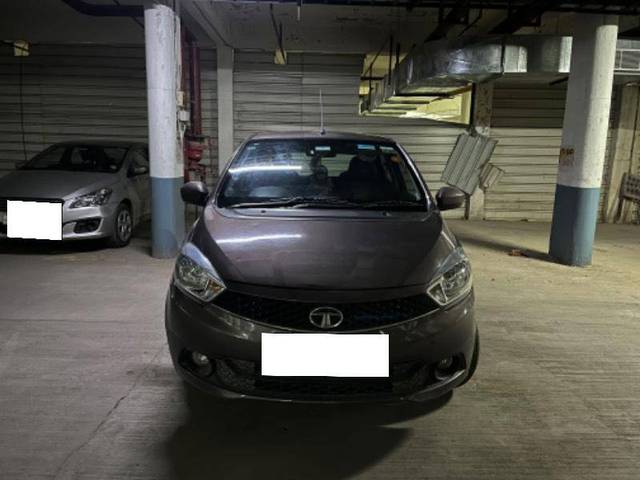 https://images10.gaadi.com/usedcar_image/4191612/original/476fddab983e1171d849ef58fdc9e28b.jpg?imwidth=6400