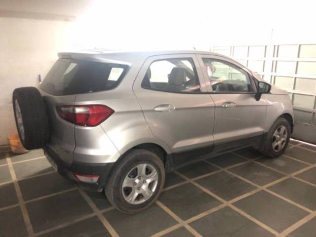 https://images10.gaadi.com/usedcar_image/4191620/original/d88fa01a6b6f2f949c357e848fbda8c8.jpeg?imwidth=6402