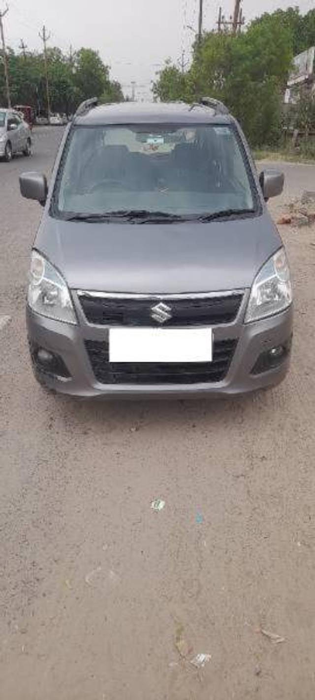 https://images10.gaadi.com/usedcar_image/4191633/original/57b8a88280ee898d3cc3c3fe9ad25267.jpg?imwidth=6400