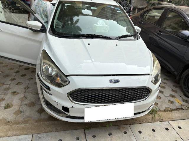 https://images10.gaadi.com/usedcar_image/4191662/original/f4f2d696cf433caf493c809b700578ab.jpeg?imwidth=6400