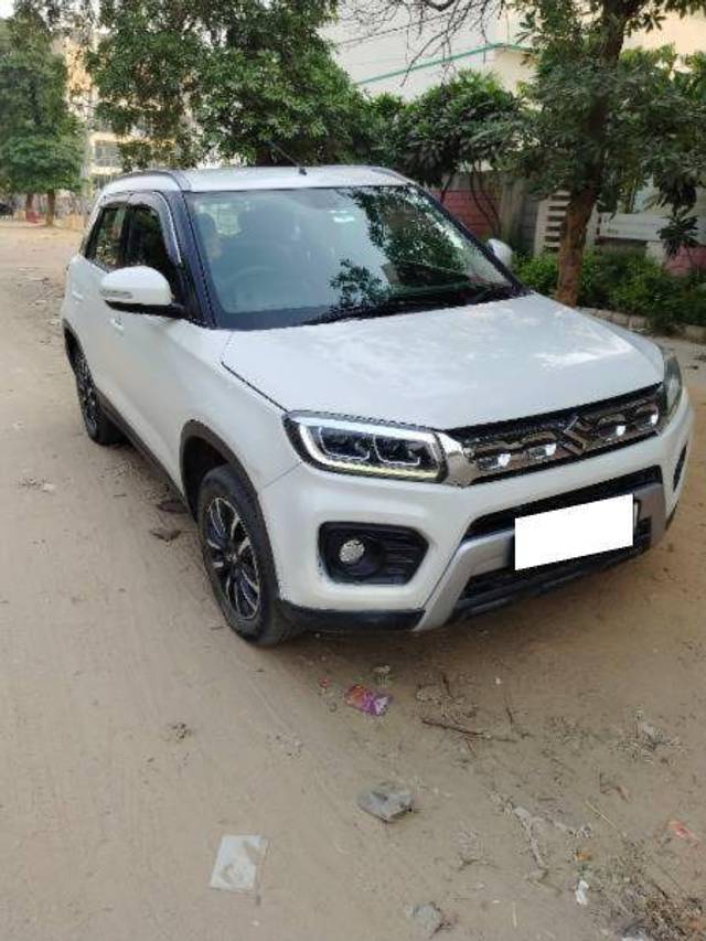 https://images10.gaadi.com/usedcar_image/4191664/original/c0c9b14884dd88cc1ce5cb84456b25f0.jpg?imwidth=6401