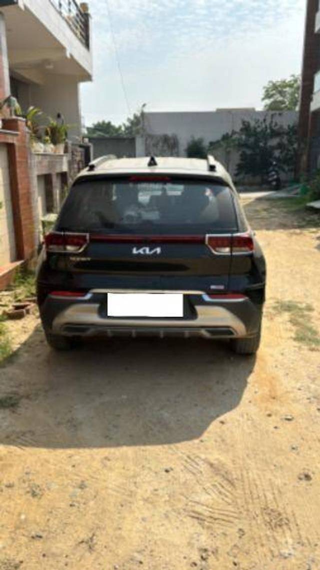 https://images10.gaadi.com/usedcar_image/4191665/original/457d2c71401188be532d87301cc85974.jpg?imwidth=6401