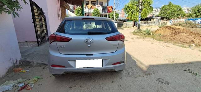 https://images10.gaadi.com/usedcar_image/4191674/original/5c7d076ceaa896349ed238764c27e463.jpg?imwidth=6401