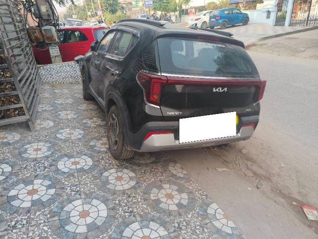 https://images10.gaadi.com/usedcar_image/4191685/original/ea78678e373d296a073a562d125a6c81.jpg?imwidth=6401