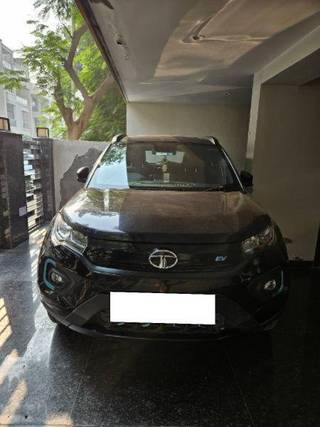 Tata Nexon EV Max 2022-2023 Tata Nexon EV XZ Plus Lux Dark Edition