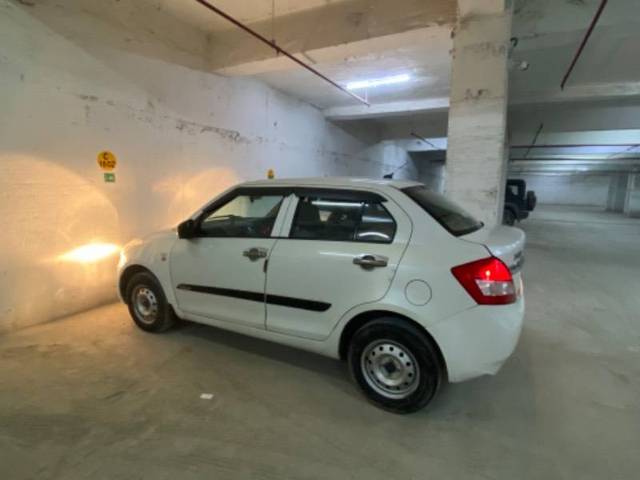 https://images10.gaadi.com/usedcar_image/4191762/original/faaacc477eda6eca001c232e47084125.jpeg?imwidth=6402