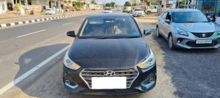 Hyundai Verna 2017-2020 Hyundai Verna CRDi 1.6 AT SX Option