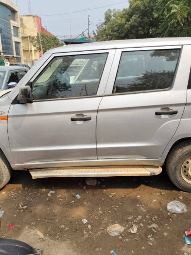 https://images10.gaadi.com/usedcar_image/4191768/original/f711b1950945ea0725d3436101856cb1.jpg?imwidth=6402