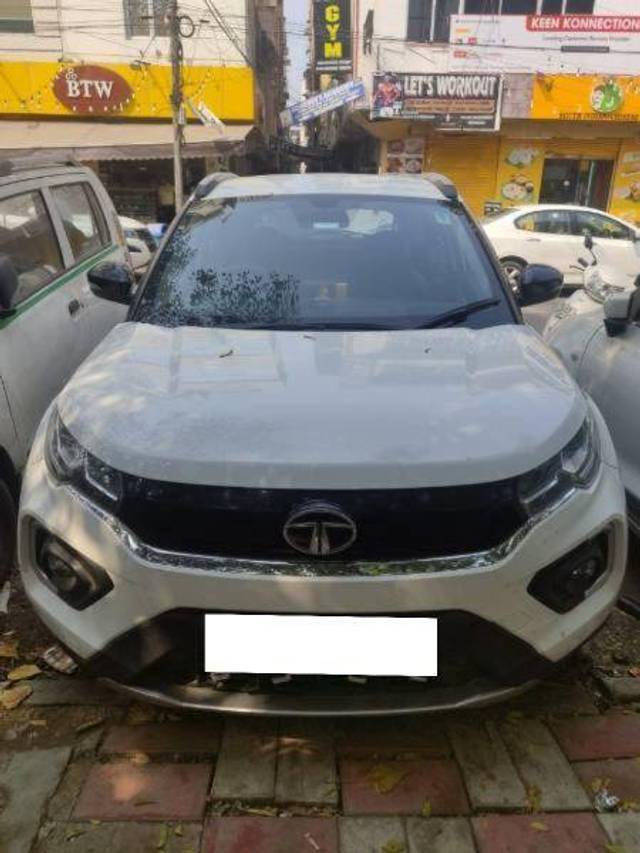 https://images10.gaadi.com/usedcar_image/4191772/original/7e5339217564755eeb6be1407363c126.jpg?imwidth=6400