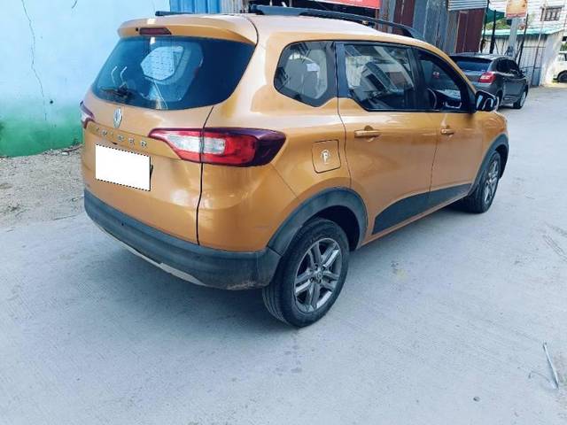 https://images10.gaadi.com/usedcar_image/4191801/original/processed_d2d257ef-f8b4-4742-a625-e831354a2bf5.jpg?imwidth=6401