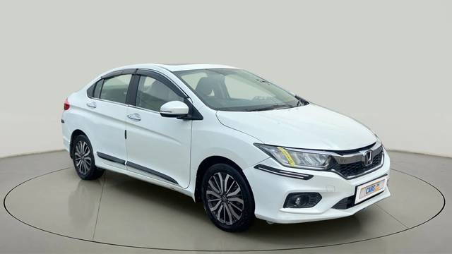 https://images10.gaadi.com/usedcar_image/4191870/original/3fca26e39982bdfd2e60930cb124a642.jpg?imwidth=6400