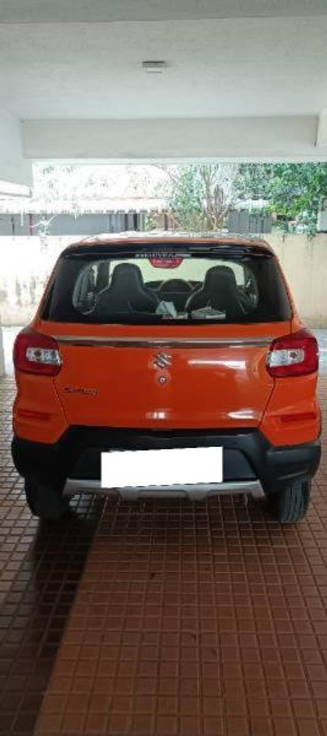 https://images10.gaadi.com/usedcar_image/4191878/original/processed_bd6287fc-96f6-4576-a474-8063e1e02840.jpg?imwidth=6402