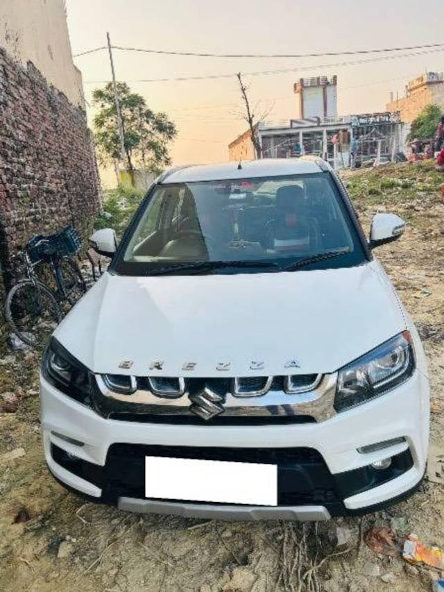 https://images10.gaadi.com/usedcar_image/4191921/original/processed_edffbfc2-0cc2-4c9e-8574-372fd9470691.jpg?imwidth=6400