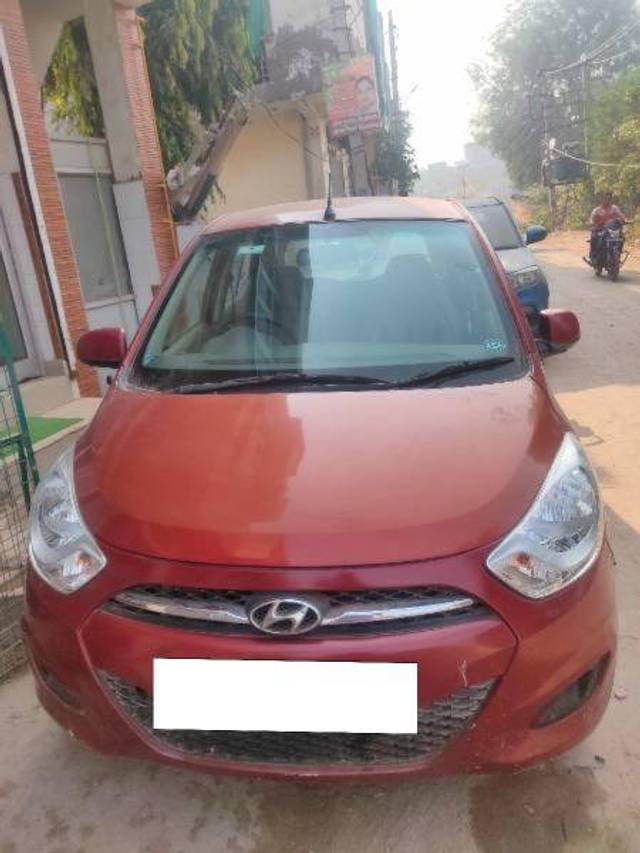 https://images10.gaadi.com/usedcar_image/4192003/original/5d878a1269fad5ab73b6469bc167f2ad.jpg?imwidth=6400