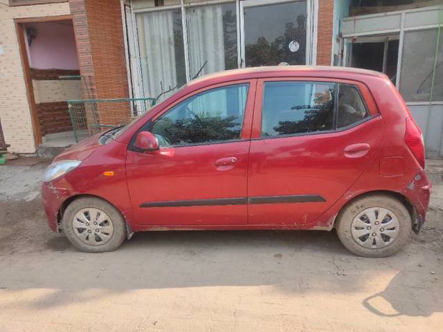 https://images10.gaadi.com/usedcar_image/4192003/original/90e93637246f077b38ff5a41c2cefe0c.jpg?imwidth=6402