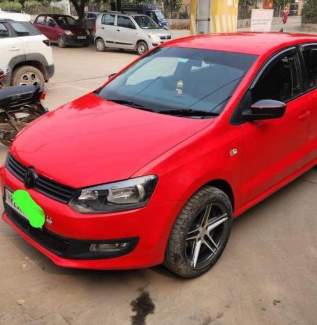 https://images10.gaadi.com/usedcar_image/4192009/original/processed_9472b868-af12-4a80-93bd-6af76841edc3.jpeg?imwidth=6402