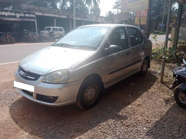 https://images10.gaadi.com/usedcar_image/4192055/original/processed_8c74e77e-f137-4cc4-acba-6f00650d3ca2.jpg?imwidth=6400